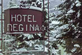 Hotel Regina Schild
